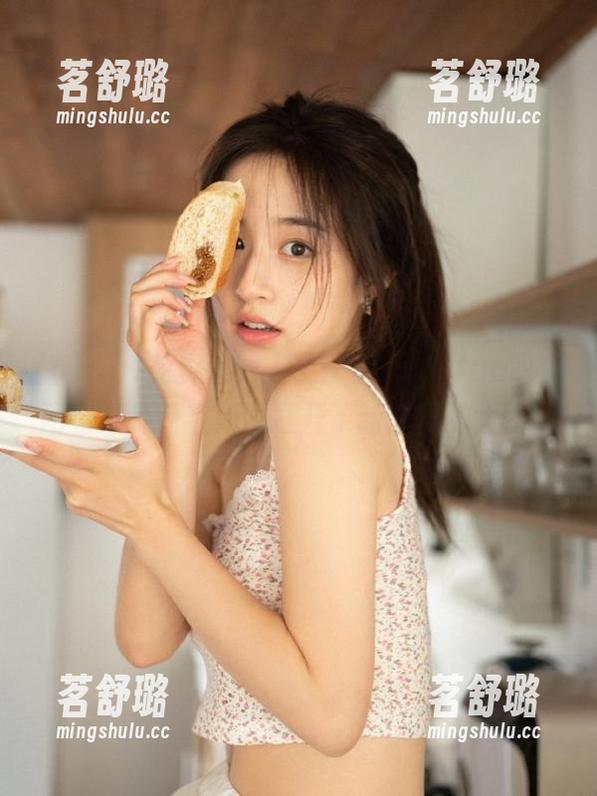 免费太诱人了！在51cgfun吃瓜网看八卦简直如同打开了新世界的大门！