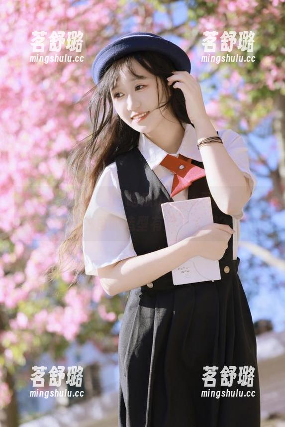 哇，51吃瓜huaez更新，今天这位主角的造型有点…大胆？