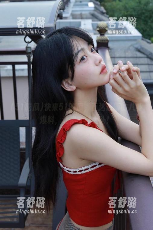 快来51吃瓜,直达最新的八卦爆料,让你一秒上头! 快来51吃瓜,直达最新的八卦爆料,让你一秒上头!
