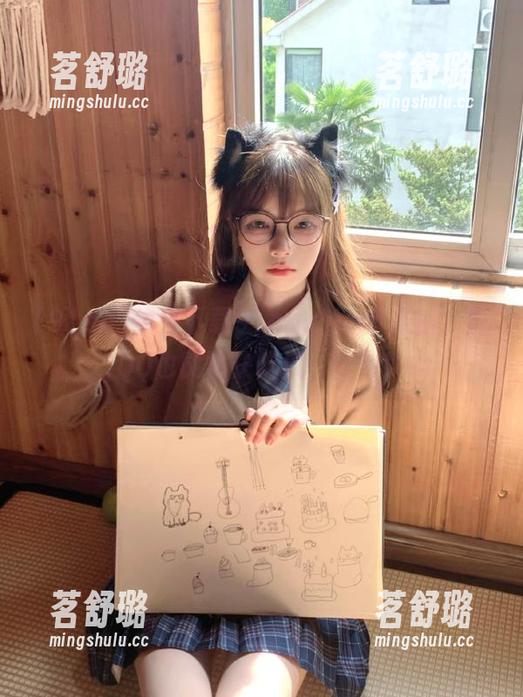 快来下载91cg.com苹果版，用QQ也能愉快吃瓜，哈哈！