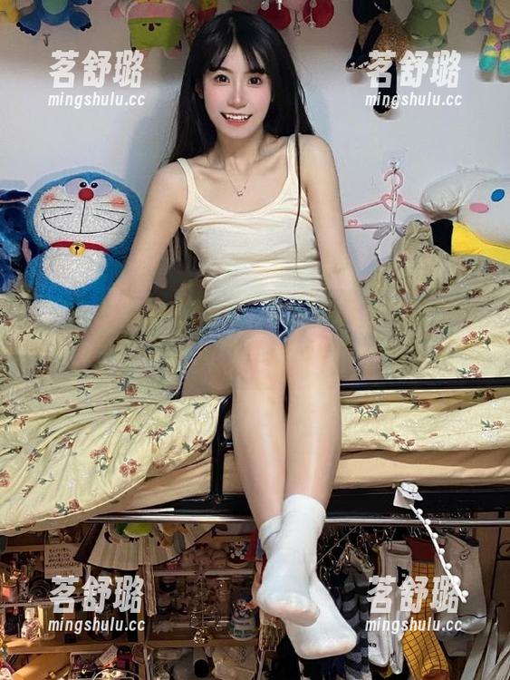 “hlw.bet”导航新玩法,踩上瓜田真让人意外! “hlw.bet”导航新玩法,踩上瓜田真让人意外!