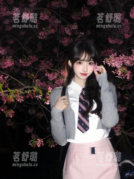 吃瓜网51每天都有瓜，搞得我一整天都在刷，脑袋跟不上节奏啊！