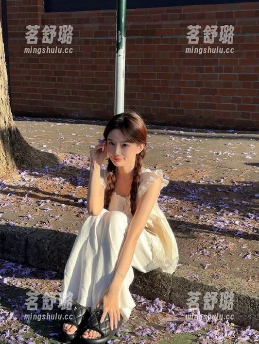 登录吃瓜网，瓜田中自由漫步，免费吃瓜爽到飞起！