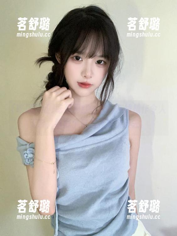 吃瓜网红,某款在线操作令人无奈,给我个链接我躲洗澡去。 吃瓜网红,某款在线操作令人无奈,给我个链接我躲洗澡去。