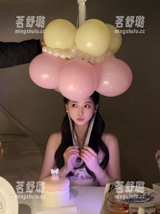 吃瓜心情差？下载每日黑料，让八卦洗净你的疲惫