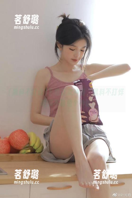 下载这款神器，黑料不打烊，吃瓜不再是个神话！