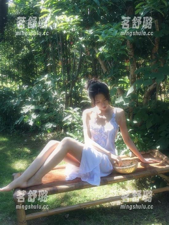 黑料不打烊官网：在线观看，来一口最新八卦，甜死你！