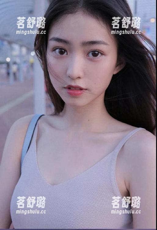 随便点开网页，黑料吃瓜网站的免费独特之旅开始了！