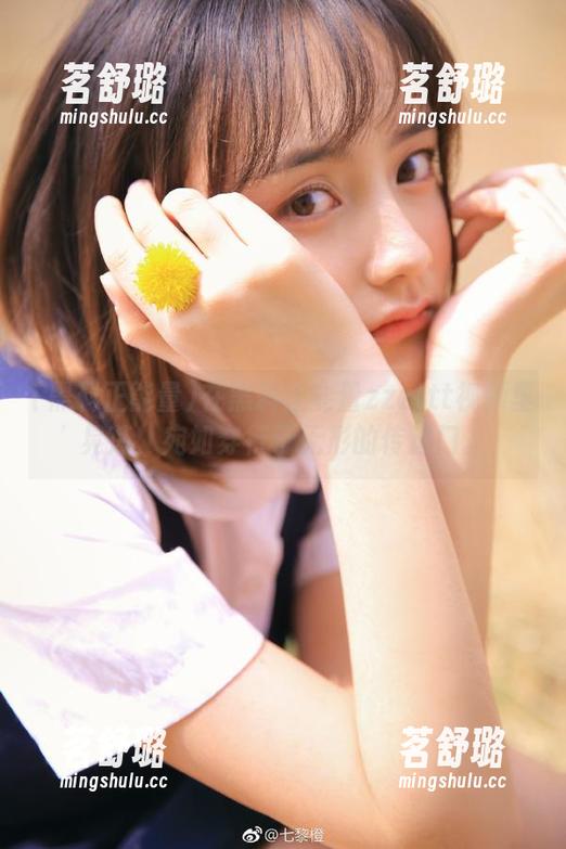在黑料正能量zzzttt视频里晃荡，宛如穿行于无形的传送门。