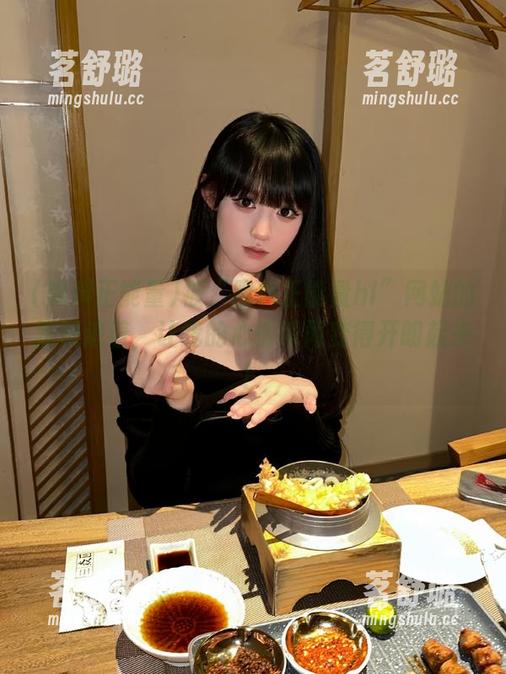 被“黑料正能量hl”网站的黑料追着，让我的心情瞬间变得开朗起来！