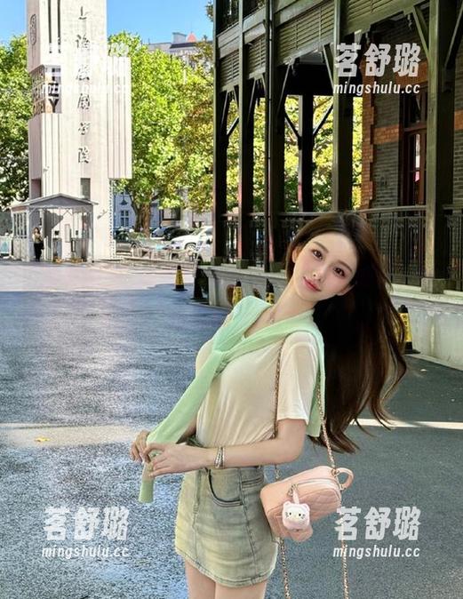 每晚黑料网发布：在不夜城里，吃瓜也能开趴！