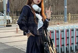 居然想在黑料网址里找情感支援，也是够无奈的吧？