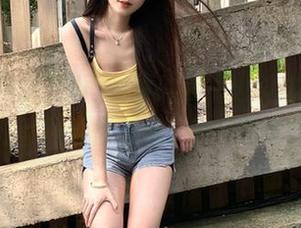 别再一边熬夜一边纠结，黑料网站官网给你夜色下的轻松指南！